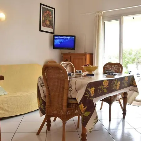 Villa Avec Terrasse Et Garage Proche Ga120-038 *