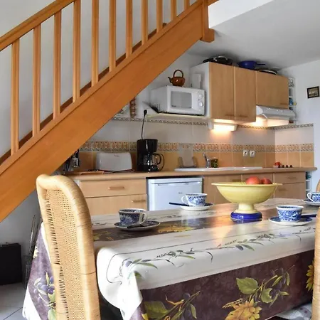 Avec Terrasse Et Garage Proche Ga120-038 Villa *